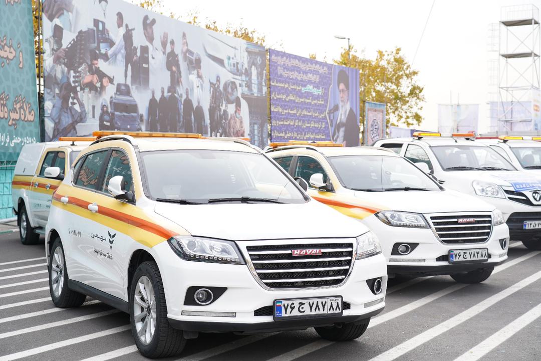 مانور خودروهای امدادی گروه بهمن در طرح رزمایش ترافیکی زمستان  