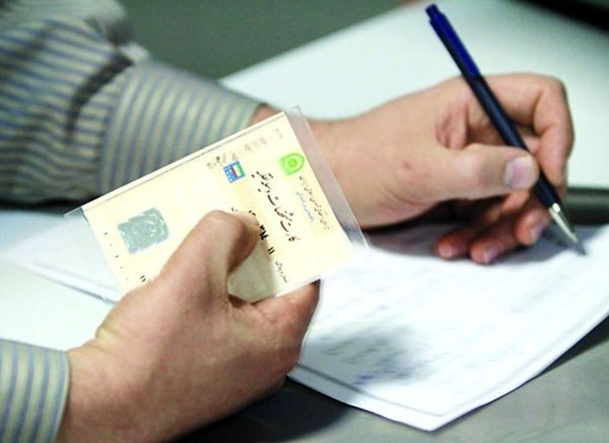 سنگ اندازی دفاتر اسناد رسمی در برگ سبز خودرو