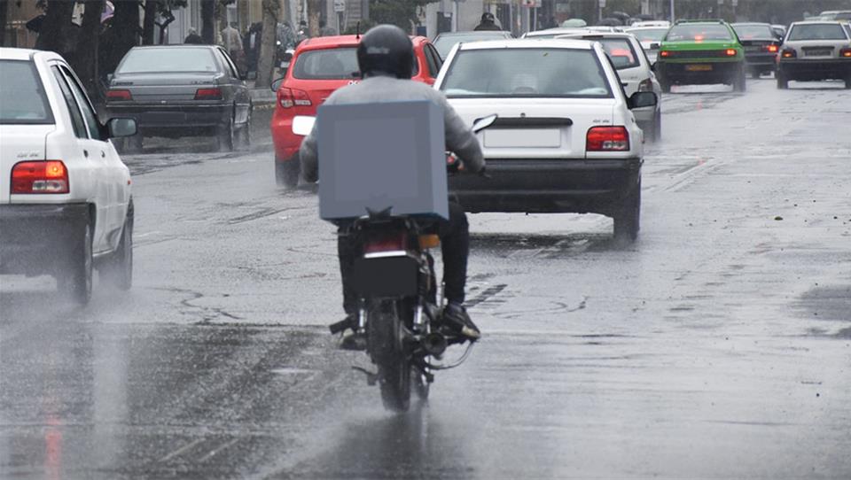 موتورسواری در روزهای بارانی ممنوع است