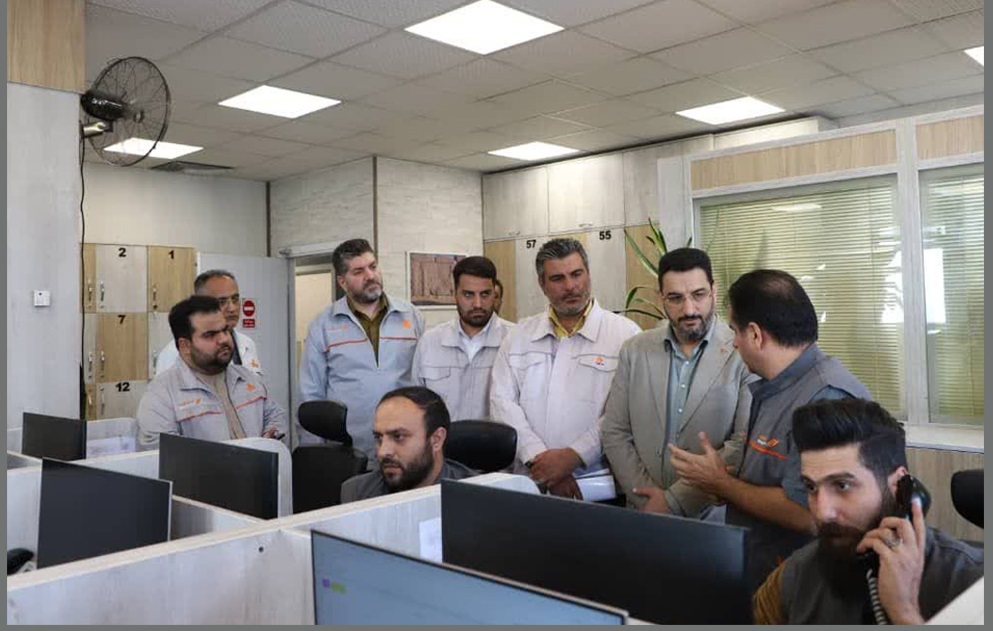 بازدید سرزده مدیر بازرسی سایپا از مرکز تماس امدادخودروسایپا