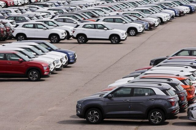 کاهش فروش خودروهای جدید در روسیه