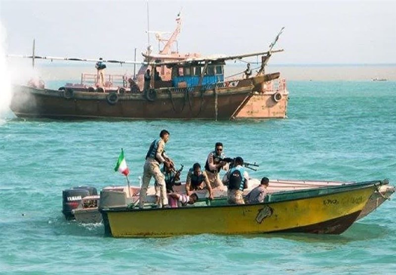کشف ۶۲۱ هزار لیتر گازوئیل قاچاق در خلیج فارس