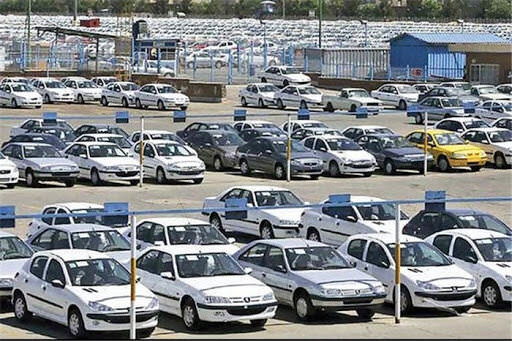 حباب قیمتی خودرو کاهش خواهد یافت
