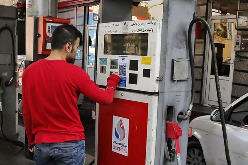 افزایش قیمت بنزین در دستور کار نیست