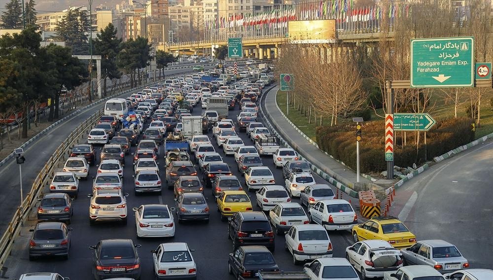 تاثیر تغییر ساعات اداری بر ترافیک تهران