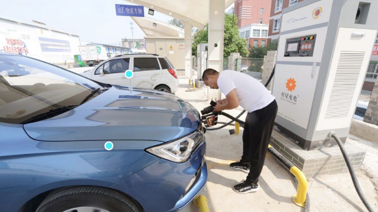 ساخت ۸۷ هزار ایستگاه شارژ خودرو برقی در چین