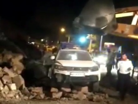 ریزش کوه در جاده چالوس محدوده کندر