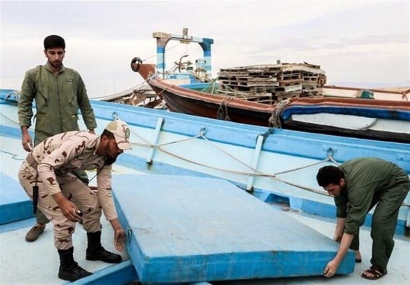توقیف محموله ۶۸ میلیاردی سوخت قاچاق در خلیج فارس