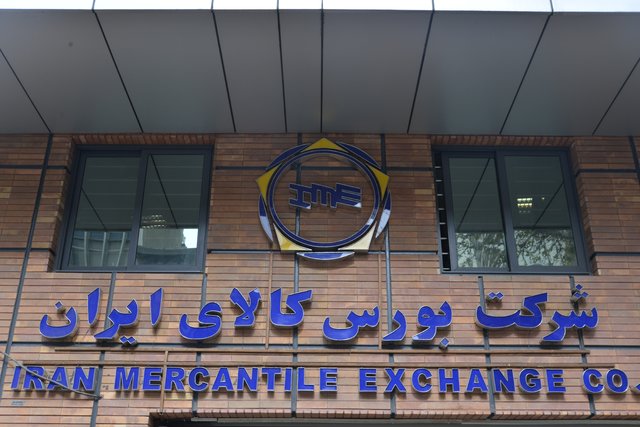 ورود تدریجی خودروهای پرتیراژ به بورس کالا