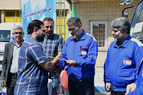 تحویل اولین سری کامیونت آرنا پلاس ایران خودرو دیزل