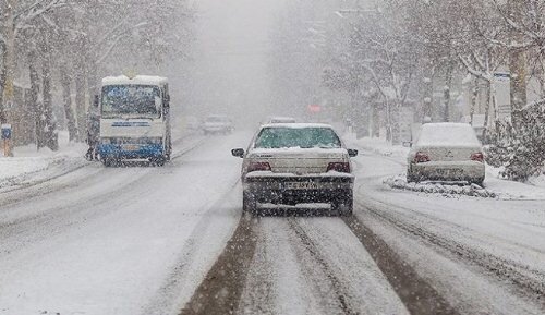 امروز کدام جاده‌ها با برف و باران همراه است؟
