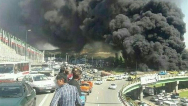 واژگونی تانکر سوخت در محور سنندج – حسین‌آباد