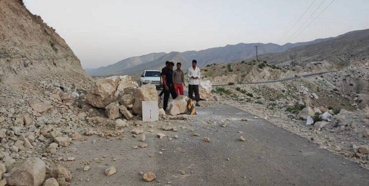 جاده‌های مناطق زلزله‌زده باز است