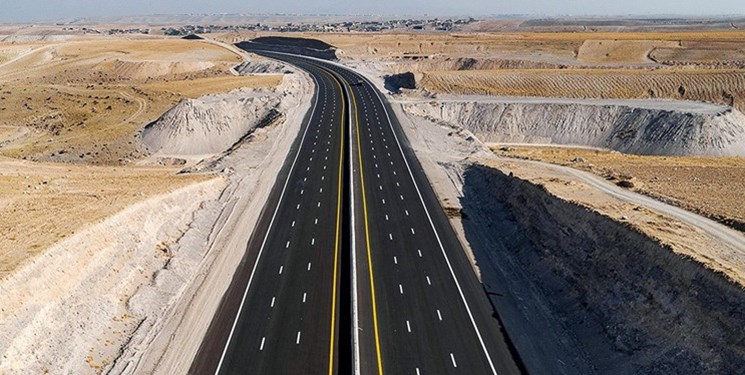 بهره‌برداری از ۱۰ آزادراه و راه‌آهن تا سال ۱۴۰۲