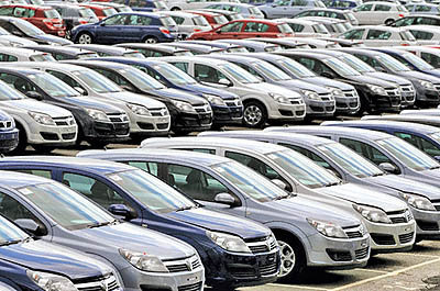 ادامه کاهش قیمت خودرو با واردات خودروهای کارکرده